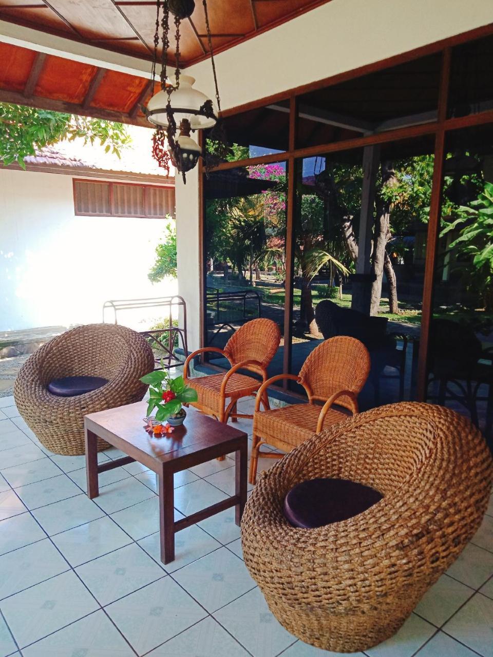Rini Hotel Lovina  Luaran gambar