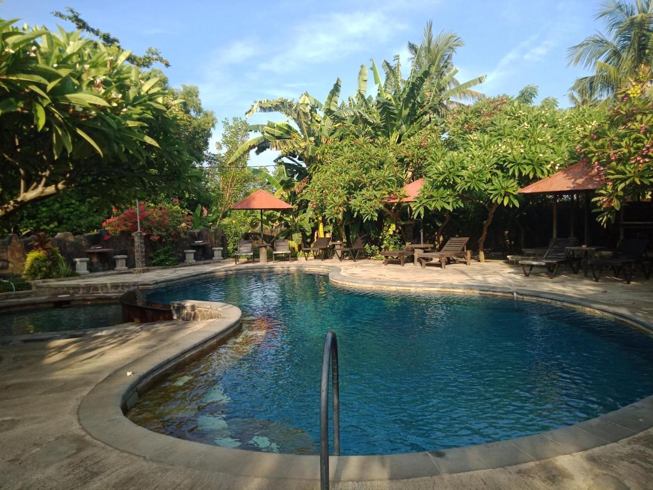 Rini Hotel Lovina  Luaran gambar